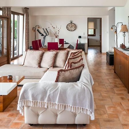 Luxury Villa Hera - Beachfront Roda  Esterno foto