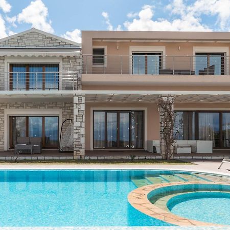Luxury Villa Hera - Beachfront Roda  Esterno foto