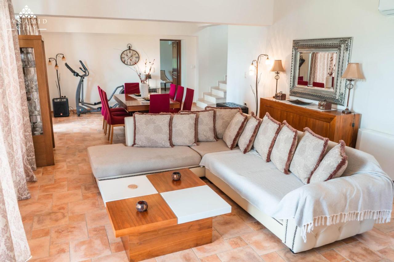 Luxury Villa Hera - Beachfront Roda  Esterno foto